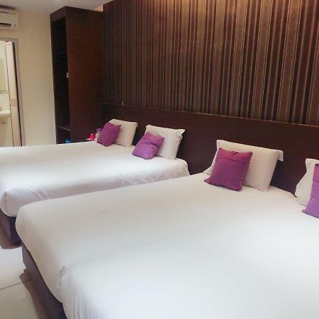Remember Hotel Bukit Gambir Kültér fotó